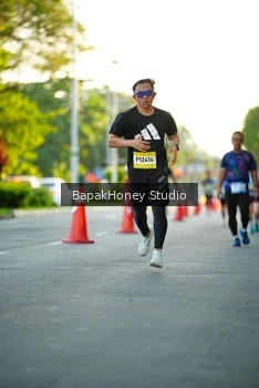 Runner Photo 1554176