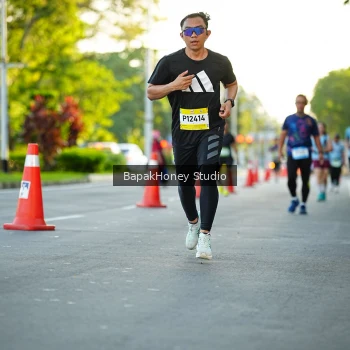 Runner Photo 1554184