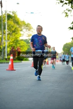 Runner Photo 1554215