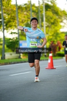 Runner Photo 1554230