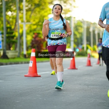 Runner Photo 1554232