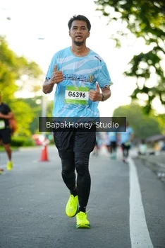 Runner Photo 1554241