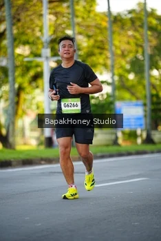 Runner Photo 1554252