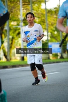 Runner Photo 1554298