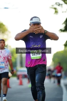 Runner Photo 1554323