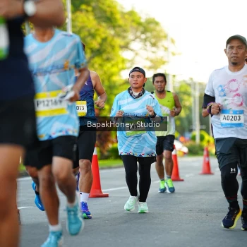 Runner Photo 1554397