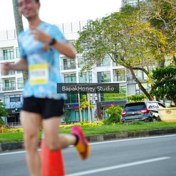 Runner Photo 1554495
