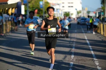 Runner Photo 1554692