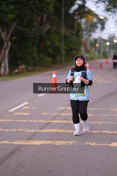 Runner Photo 1554716