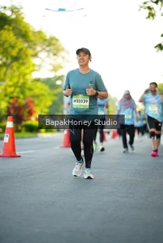 Runner Photo 1554814