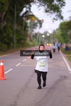 Runner Photo 1554818