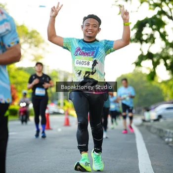 Runner Photo 1554837