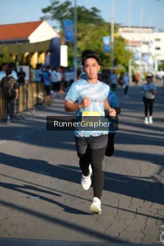 Runner Photo 1554853