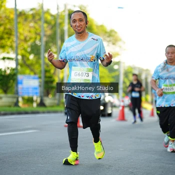 Runner Photo 1554857