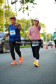 Runner Photo 1554865