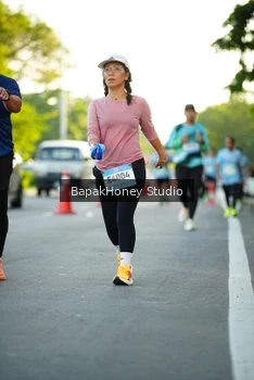 Runner Photo 1554873