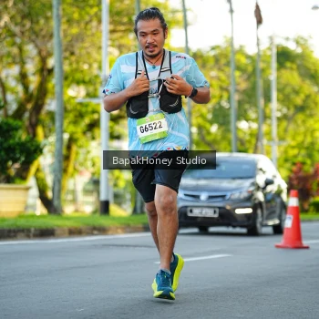 Runner Photo 1554887