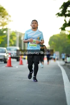 Runner Photo 1555036