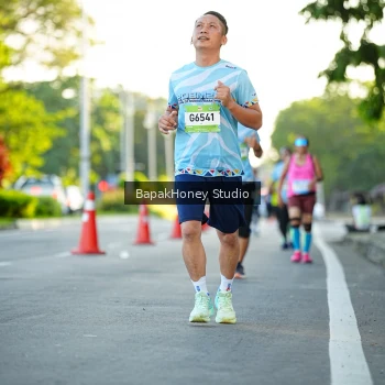 Runner Photo 1555102