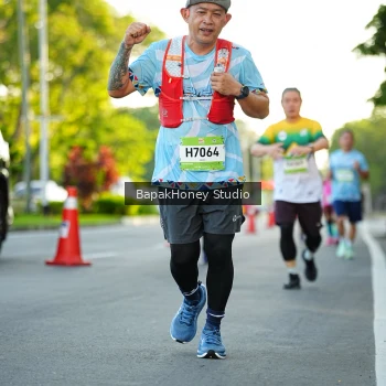 Runner Photo 1555134