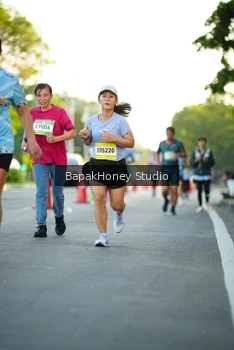 Runner Photo 1555234