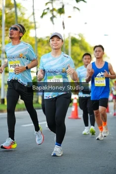 Runner Photo 1555409