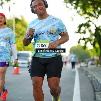 Runner Photo 1555510