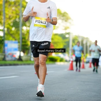 Runner Photo 1555534