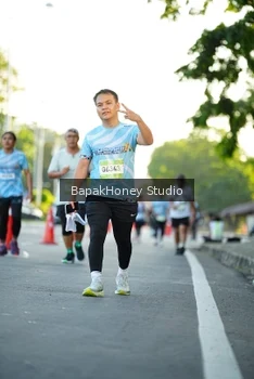 Runner Photo 1555539
