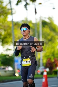 Runner Photo 1555627