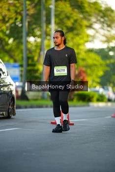 Runner Photo 1555633