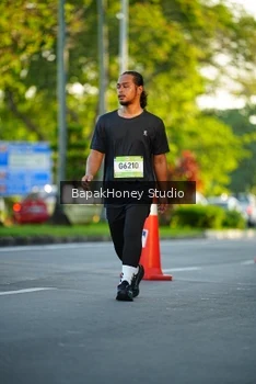 Runner Photo 1555640