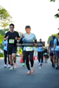 Runner Photo 1555643