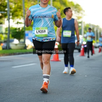Runner Photo 1555892