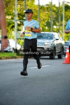 Runner Photo 1555911