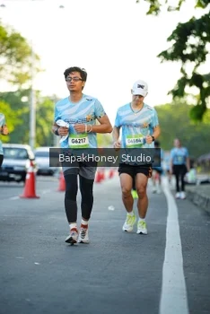 Runner Photo 1555942