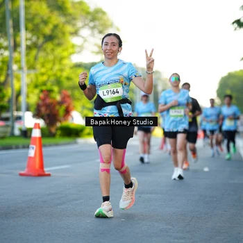 Runner Photo 1556210