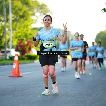 Runner Photo 1556211