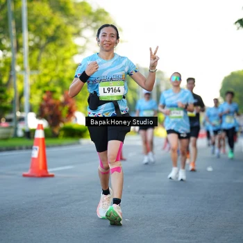 Runner Photo 1556215