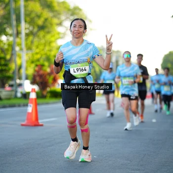 Runner Photo 1556219