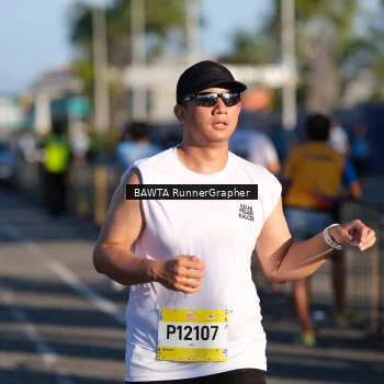 Runner Photo 1556221