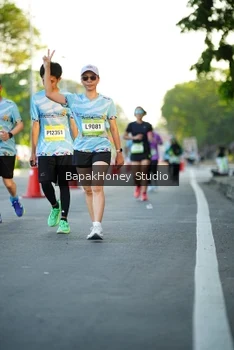 Runner Photo 1556312