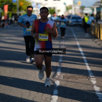 Runner Photo 1556346