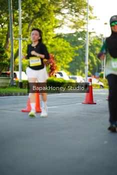 Runner Photo 1556403