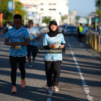 Runner Photo 1556419