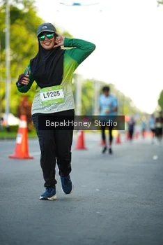 Runner Photo 1556421