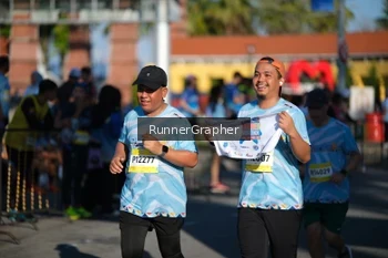 Runner Photo 1556708