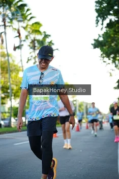 Runner Photo 1556761