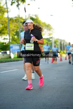 Runner Photo 1556794