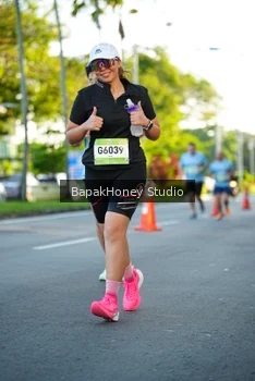 Runner Photo 1556798